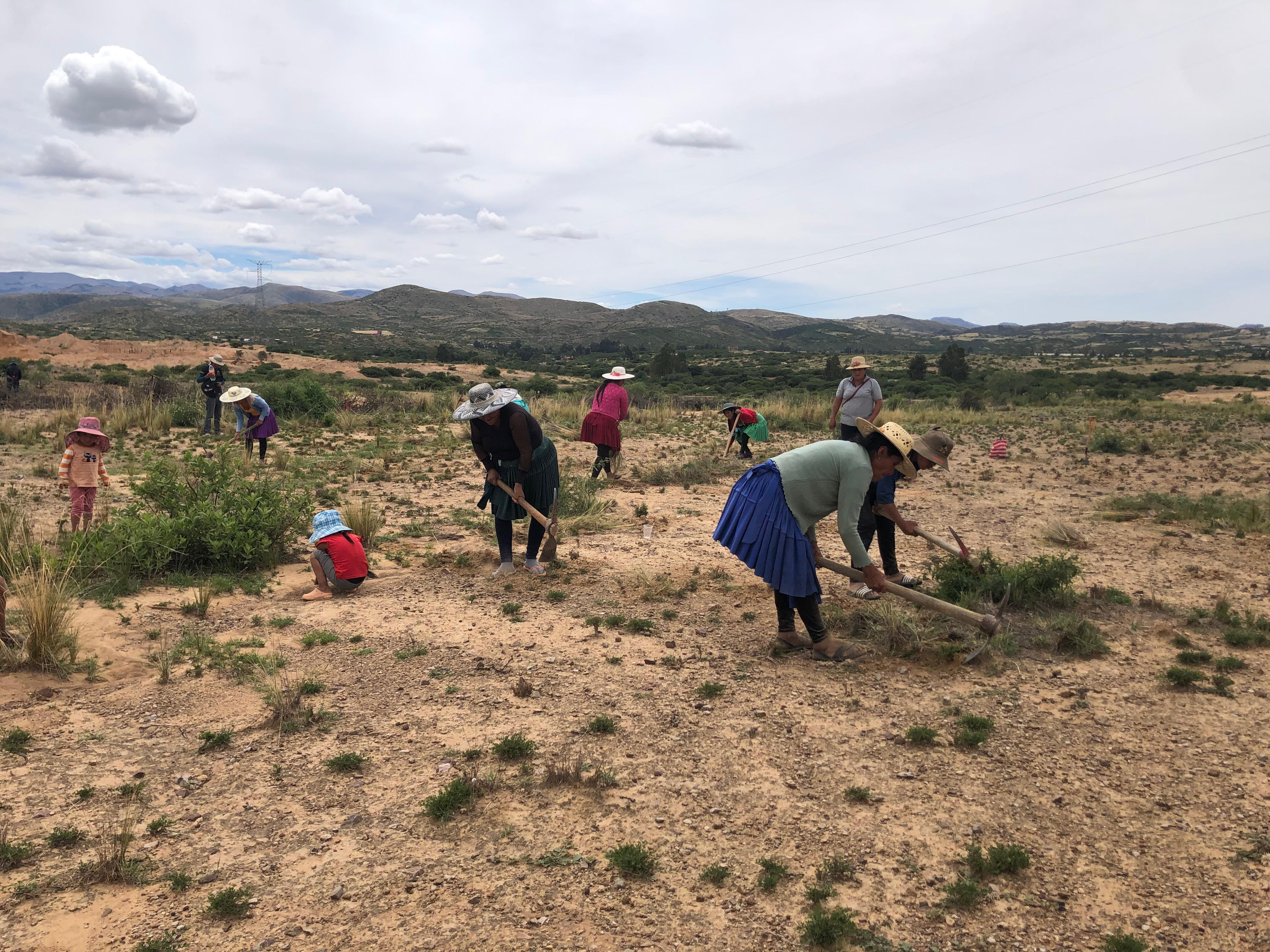 Women working the soil